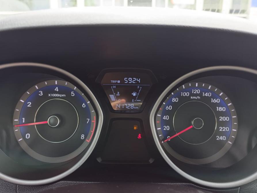 Hyundai Elantra V (MD) Рестайлинг Тверь  - изображение 17
