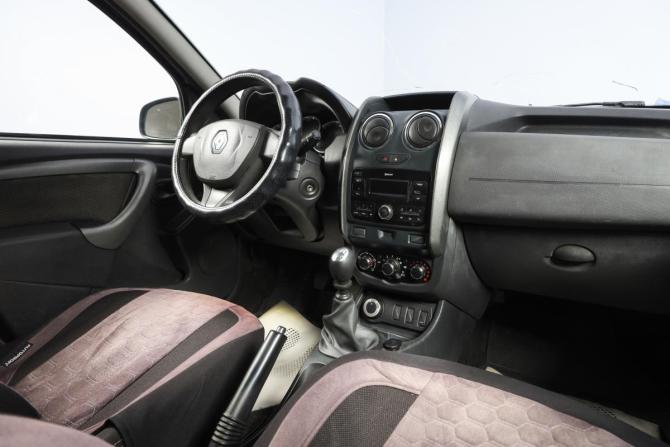 Renault Duster I Рестайлинг с пробегом 2017 года, цена 899 000 рублей, 211100 км, внедорожник, Автокод Объявления