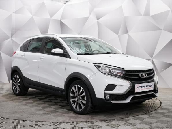 Lada (ВАЗ) XRAY I с пробегом 2018 года, цена 850 000 рублей, 166000 км, хэтчбек, Автокод Объявления