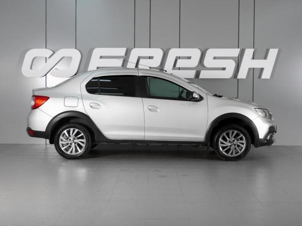 Renault Logan II Рестайлинг с пробегом 2019 года, цена 869 000 рублей, 103552 км, седан, Автокод Объявления