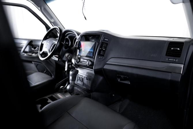 Mitsubishi Pajero IV Рестайлинг 1 с пробегом 2011 года, цена 1 999 000 рублей, 265441 км, внедорожник, Автокод Объявления