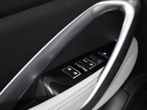 Chevrolet Captiva II с пробегом 2022 года, цена 1 754 000 рублей, 80000 км, внедорожник, Автокод Объявления