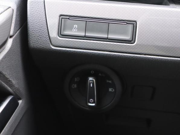 Volkswagen Multivan T6 Рестайлинг с пробегом 2021 года, цена 4 650 000 рублей, 231261 км, минивэн, Автокод Объявления