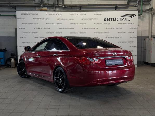 Hyundai Sonata VI (YF) с пробегом 2011 года, цена 949 000 рублей, 213136 км, седан, Автокод Объявления