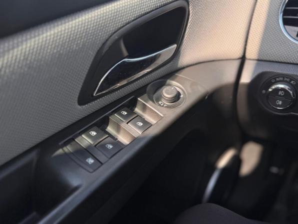Chevrolet Cruze I Рестайлинг с пробегом 2014 года, цена 555 000 рублей, 270687 км, хэтчбек, Автокод Объявления