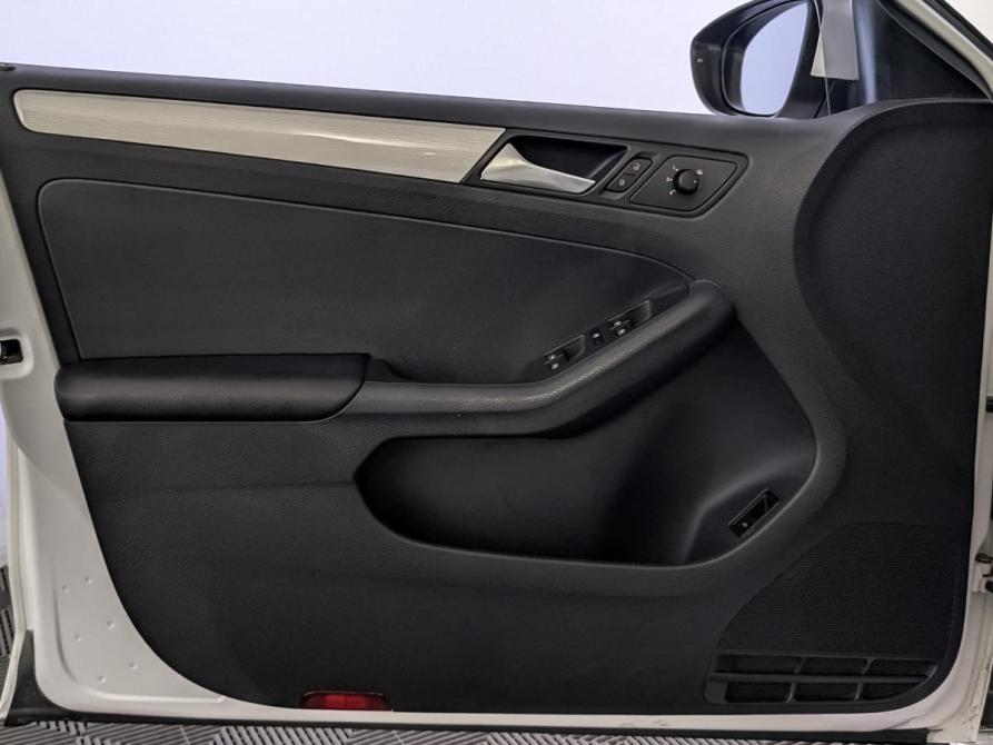 Volkswagen Jetta VI Москва  - изображение 19