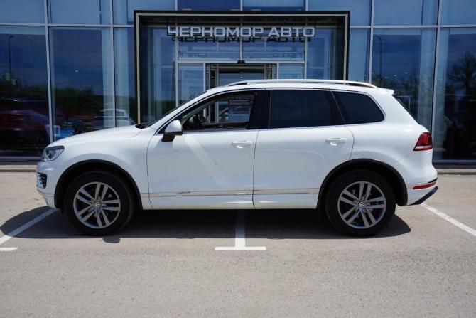 Volkswagen Touareg II Рестайлинг с пробегом 2016 года, цена 3 676 000 рублей, 127819 км, внедорожник, Автокод Объявления