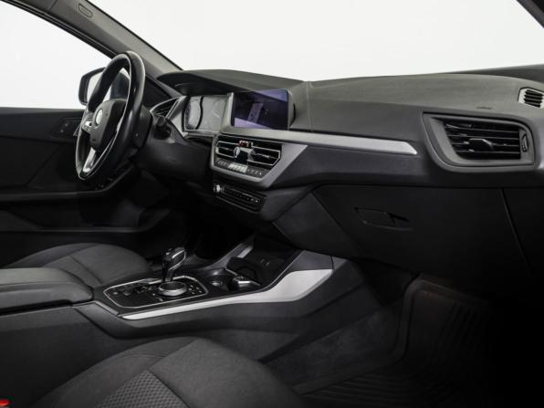 BMW 1 серии III (F40) с пробегом 2020 года, цена 2 349 000 рублей, 112210 км, хэтчбек, Автокод Объявления