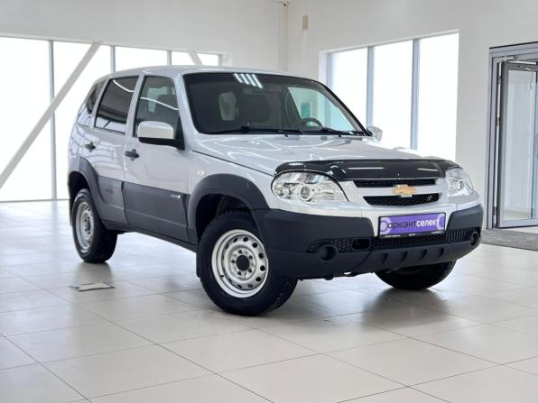 Chevrolet Niva I Рестайлинг с пробегом 2020 года, цена 825 000 рублей, 63445 км, внедорожник, Автокод Объявления