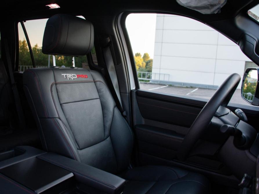 Toyota Sequoia III Москва  - изображение 25
