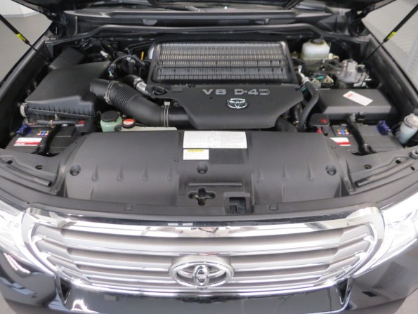 Toyota Land Cruiser 200 Series Рестайлинг 1 с пробегом 2015 года, цена 4 600 000 рублей, 142516 км, внедорожник, Автокод Объявления