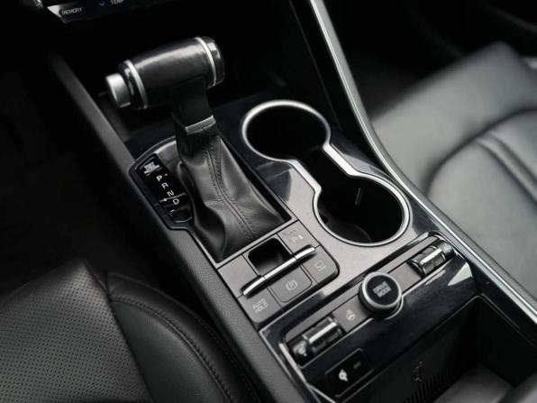 Kia K5 III с пробегом 2020 года, цена 2 549 000 рублей, 94000 км, седан, Автокод Объявления