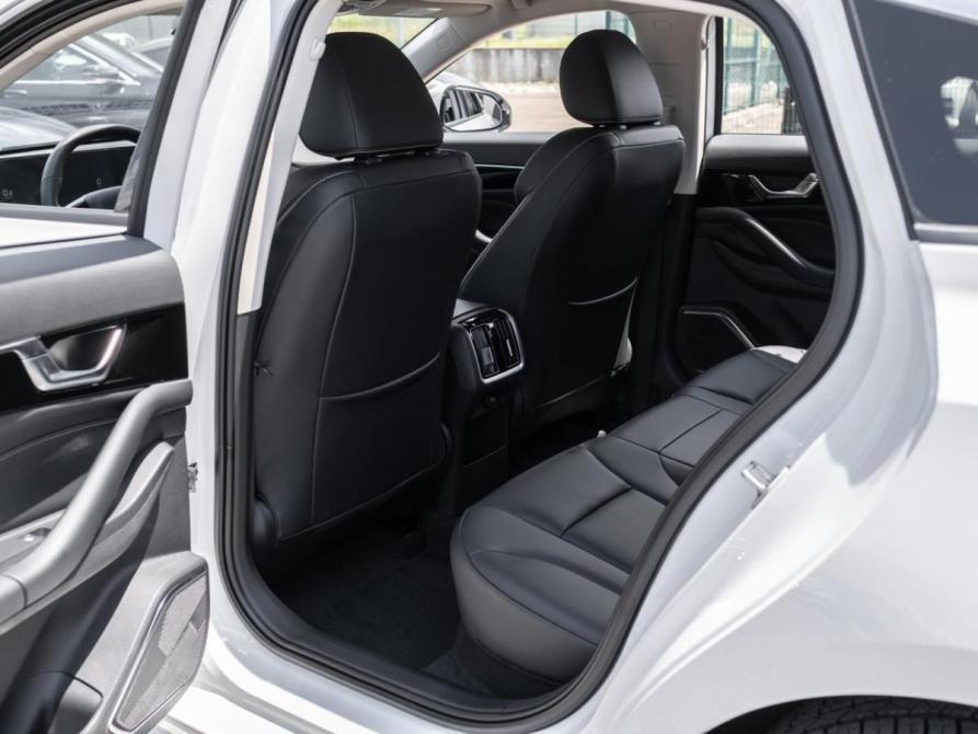 FAW Bestune B70 I Рестайлинг Сочи  - изображение 12