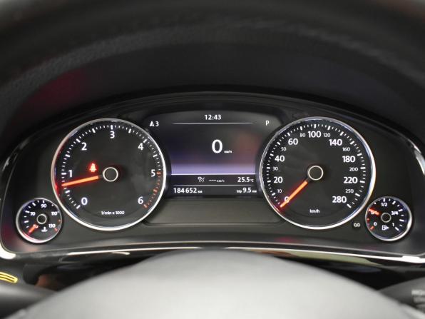 Volkswagen Touareg II Рестайлинг с пробегом 2017 года, цена 3 497 000 рублей, 184652 км, внедорожник, Автокод Объявления
