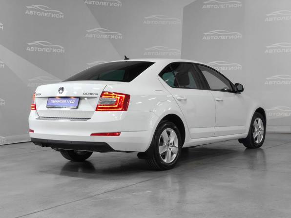 Skoda Octavia III (A7) с пробегом 2017 года, цена 1 500 000 рублей, 174287 км, лифтбек, Автокод Объявления