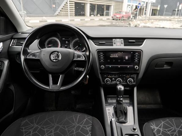 Skoda Octavia III (A7) Рестайлинг с пробегом 2019 года, цена 1 578 000 рублей, 195114 км, лифтбек, Автокод Объявления