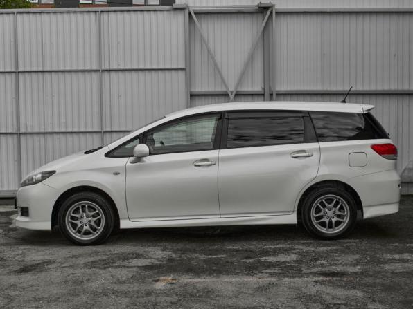 Toyota Wish II с пробегом 2011 года, цена 1 375 000 рублей, 167127 км, минивэн, Автокод Объявления