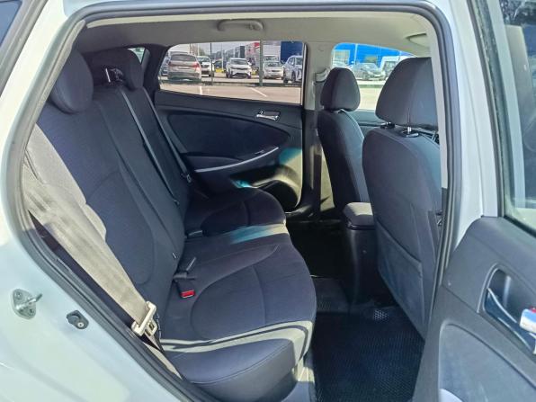 Hyundai Solaris I Рестайлинг с пробегом 2014 года, цена 799 995 рублей, 121333 км, хэтчбек, Автокод Объявления