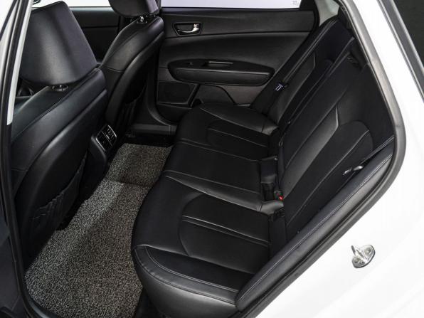 Kia K5 II с пробегом 2018 года, цена 1 890 000 рублей, 122552 км, седан, Автокод Объявления
