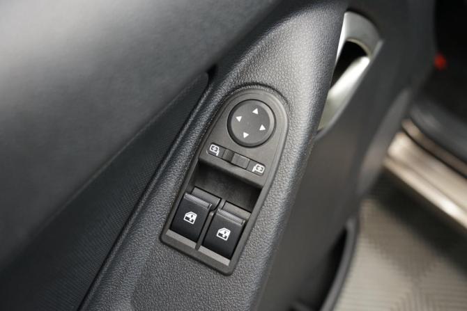 Lada (ВАЗ) Granta I Рестайлинг с пробегом 2019 года, цена 798 000 рублей, 64000 км, хэтчбек, Автокод Объявления
