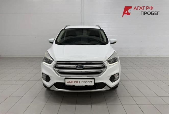 Ford Kuga II Рестайлинг с пробегом 2018 года, цена 1 399 000 рублей, 210226 км, внедорожник, Автокод Объявления