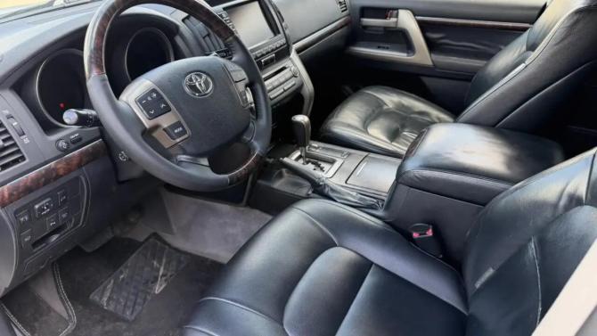 Toyota Land Cruiser 200 Series с пробегом 2011 года, цена 3 046 000 рублей, 391332 км, внедорожник, Автокод Объявления