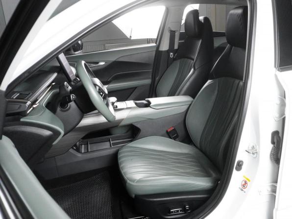 Changan Lamore с пробегом 2023 года, цена 1 650 000 рублей, 76018 км, седан, Автокод Объявления