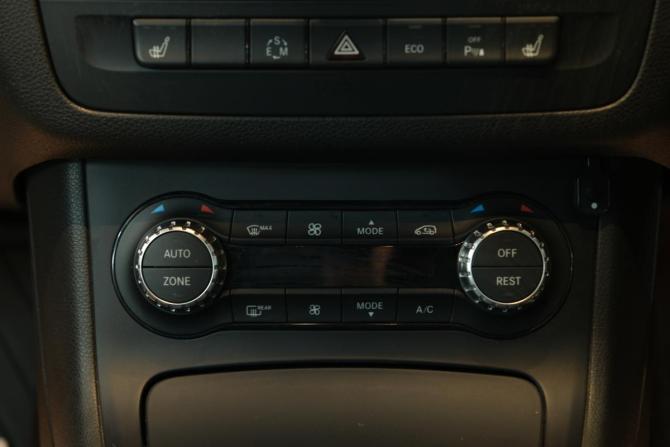 Mercedes-Benz B-Класс II (W246) с пробегом 2012 года, цена 1 299 000 рублей, 53500 км, хэтчбек, Автокод Объявления