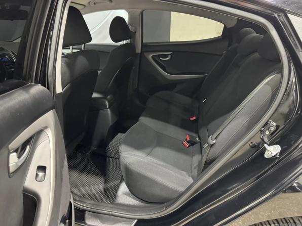 Hyundai Elantra V (MD) Рестайлинг с пробегом 2014 года, цена 1 045 000 рублей, 181577 км, седан, Автокод Объявления