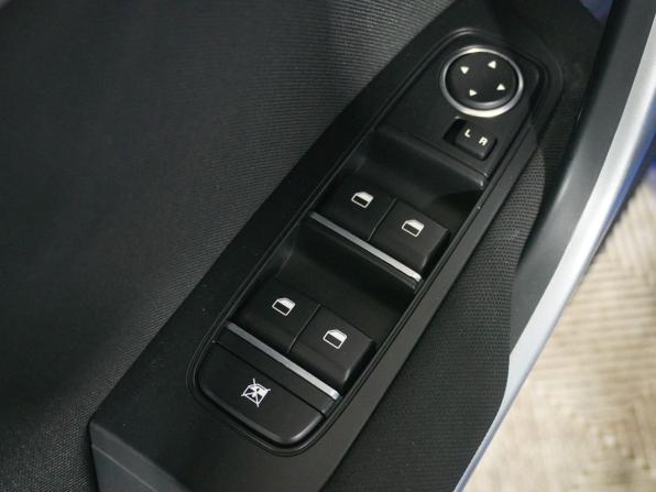 Kia Ceed III с пробегом 2019 года, цена 1 671 000 рублей, 90901 км, хэтчбек, Автокод Объявления