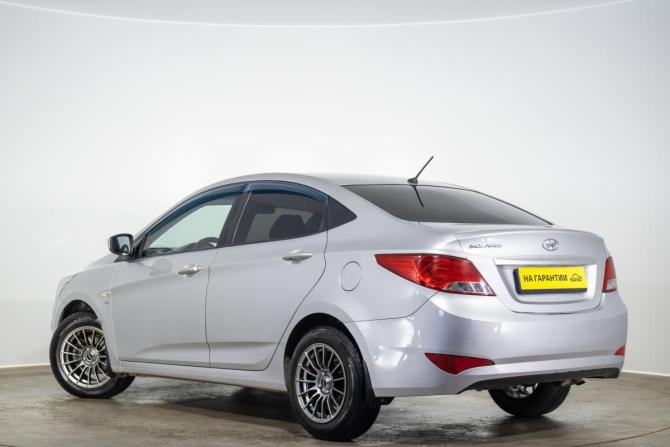 Hyundai Solaris I Рестайлинг с пробегом 2016 года, цена 999 000 рублей, 127004 км, седан, Автокод Объявления