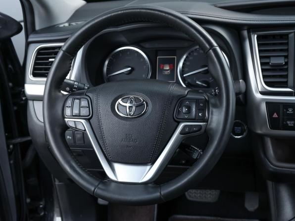 Toyota Highlander III (XU50) Рестайлинг с пробегом 2019 года, цена 3 698 000 рублей, 181200 км, внедорожник, Автокод Объявления