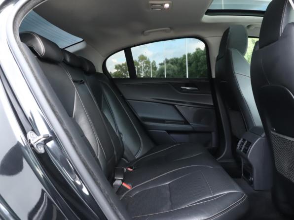 Jaguar XE I с пробегом 2018 года, цена 2 199 000 рублей, 55237 км, седан, Автокод Объявления