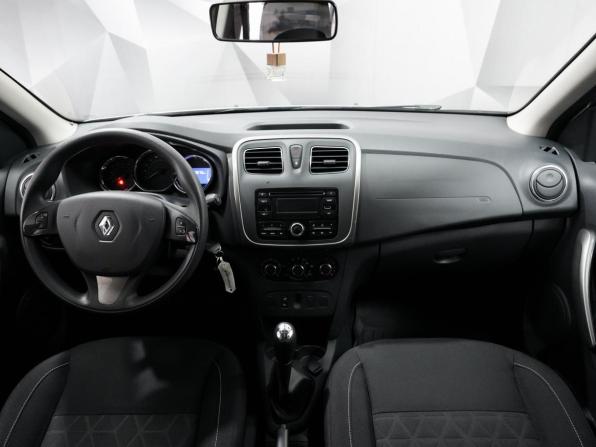 Renault Sandero II с пробегом 2017 года, цена 1 130 000 рублей, 17876 км, хэтчбек, Автокод Объявления