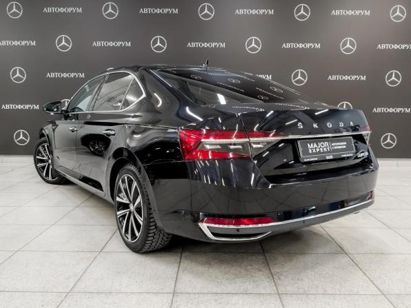 Skoda Superb III Рестайлинг с пробегом 2025 года, цена 4 000 000 рублей, 19557 км, лифтбек, Автокод Объявления