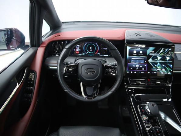 GAC M8 с пробегом 2024 года, цена 4 200 000 рублей, 61527 км, минивэн, Автокод Объявления