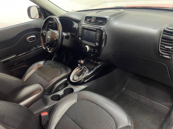 Kia Soul II Рестайлинг с пробегом 2016 года, цена 1 349 000 рублей, 172000 км, хэтчбек, Автокод Объявления