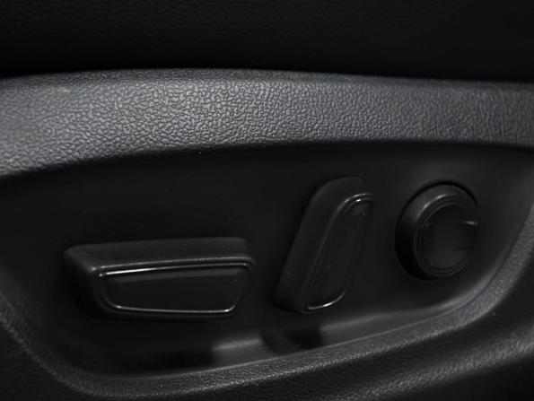 Toyota Camry VIII (XV70) с пробегом 2019 года, цена 2 999 999 рублей, 112469 км, седан, Автокод Объявления