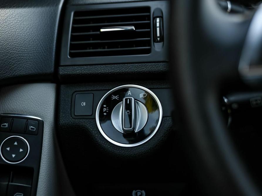 Mercedes-Benz C-Класс III (W204) Санкт-Петербург  - изображение 11