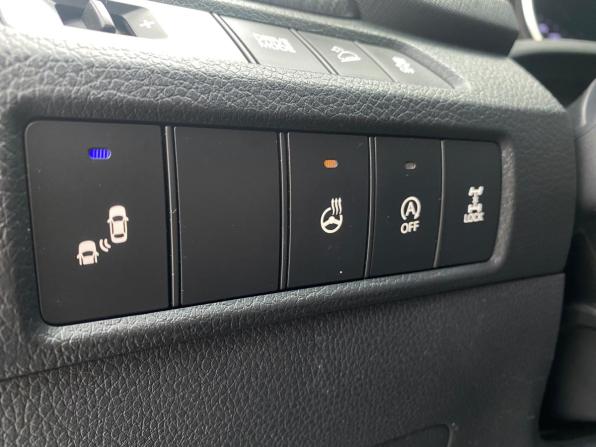 Hyundai Santa Fe III Рестайлинг с пробегом 2018 года, цена 2 599 000 рублей, 136223 км, внедорожник, Автокод Объявления