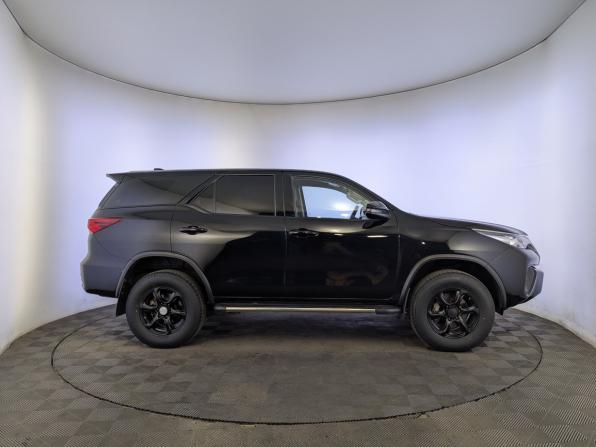 Toyota Fortuner II с пробегом 2019 года, цена 2 850 000 рублей, 186388 км, внедорожник, Автокод Объявления