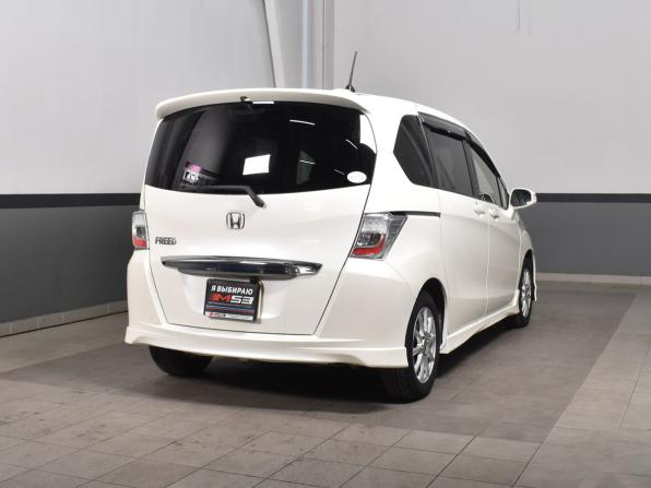 Honda Freed I Рестайлинг с пробегом 2012 года, цена 969 999 рублей, 130231 км, компактвэн, Автокод Объявления