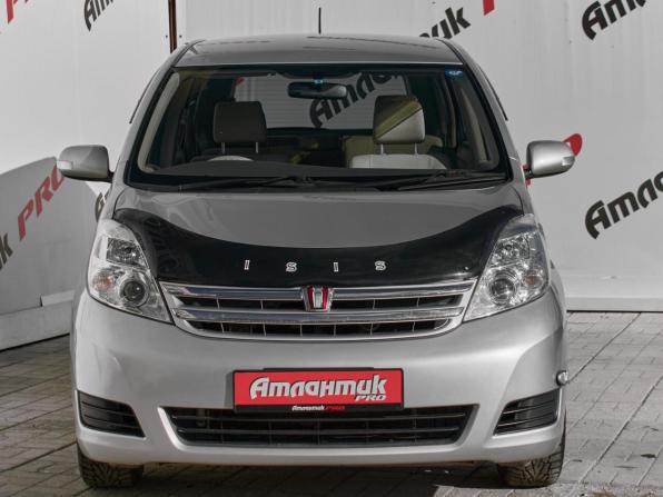 Toyota ISis I Рестайлинг с пробегом 2010 года, цена 1 160 000 рублей, 162066 км, минивэн, Автокод Объявления
