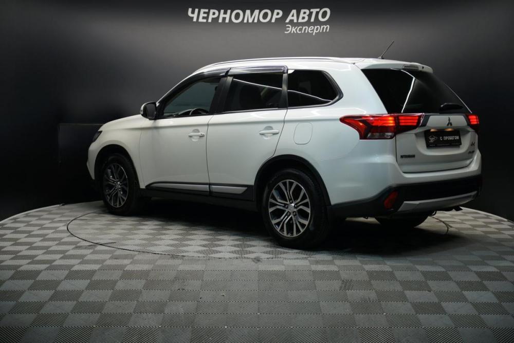 Mitsubishi Outlander III Рестайлинг 2 Крым  - изображение 3