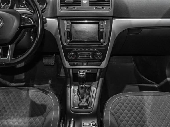 Skoda Yeti I Рестайлинг с пробегом 2016 года, цена 1 428 816 рублей, 224052 км, внедорожник, Автокод Объявления