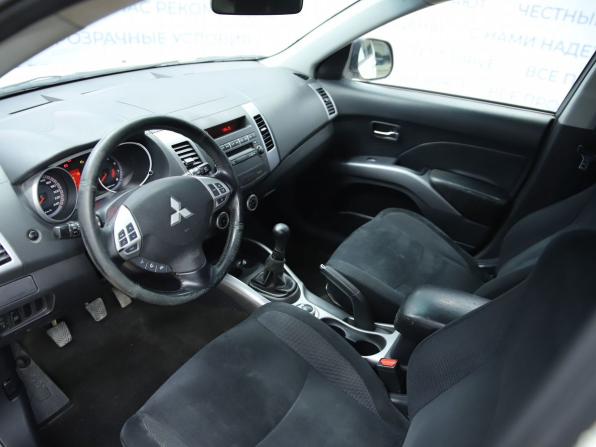 Mitsubishi Outlander II с пробегом 2008 года, цена 840 000 рублей, 267993 км, внедорожник, Автокод Объявления