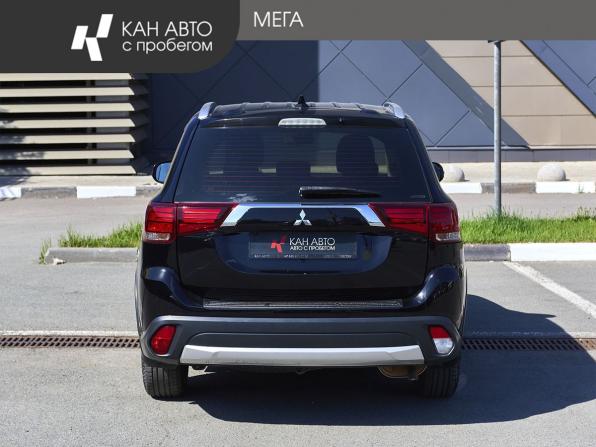 Mitsubishi Outlander III Рестайлинг 2 с пробегом 2018 года, цена 1 794 000 рублей, 180870 км, внедорожник, Автокод Объявления