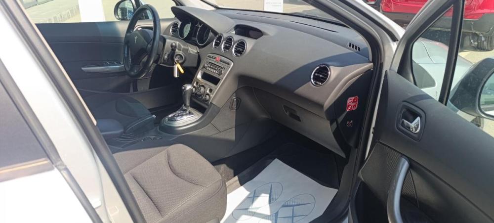 Peugeot 408 I Омск  - изображение 11