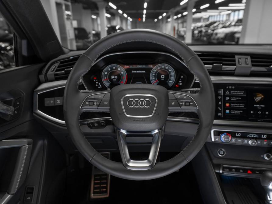 Audi Q3 II (F3) Москва  - изображение 11