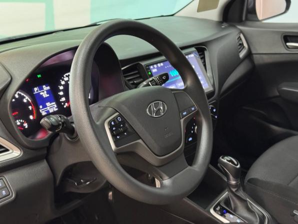 Hyundai Solaris II с пробегом 2019 года, цена 1 595 000 рублей, 32220 км, седан, Автокод Объявления